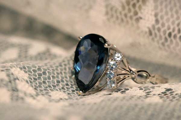 gemstone ring black